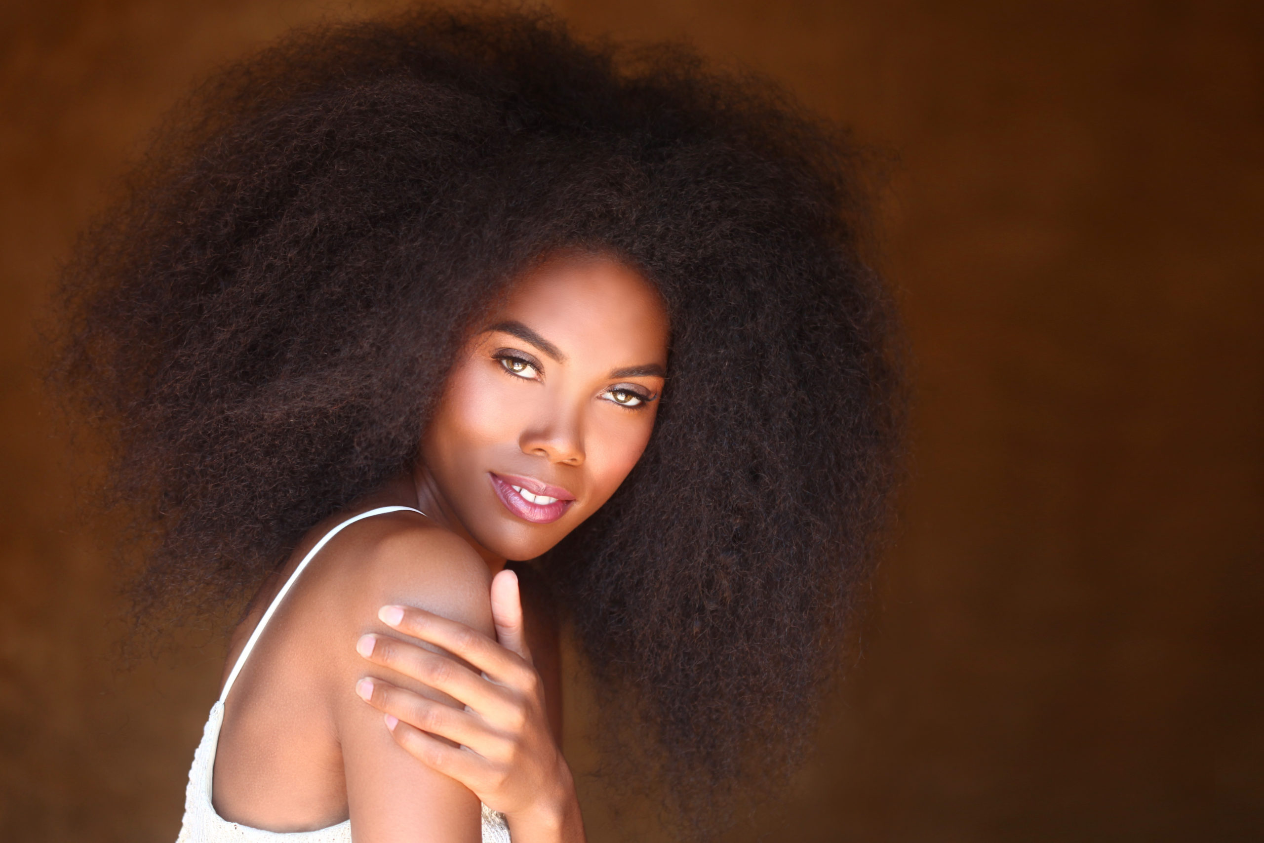 Femme, cheveux crépus naturels, HBH Paris Coiffure Afro Noisy le Grand
